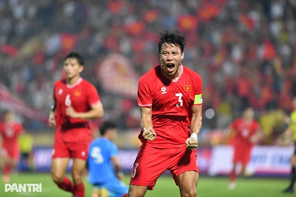 Chuyên gia: HLV Kim Sang Sik có lý do khi không lựa chọn Công Phượng - 2