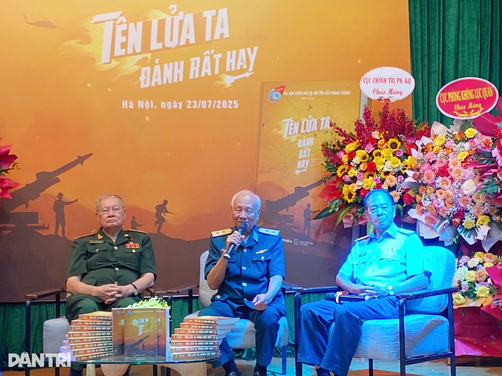 “Tên lửa ta đánh rất hay”: Bản hùng ca từ trận địa, tri ân người chiến sĩ - 2 “Tên lửa ta đánh rất hay”: Bản hùng ca từ trận địa, tri ân người chiến sĩ - 2