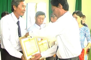 Anh nông dân "ham" làm việc thiện