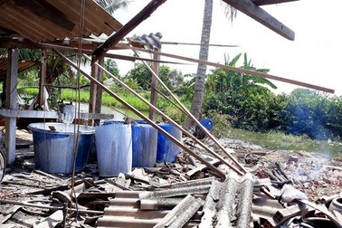 Nổ lò hơi tại cơ sở bánh tráng, 1 người chết, 4 người trọng thương