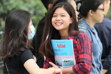 Hy vọng nền giáo dục nước nhà sẽ tiếp tục đi lên mạnh mẽ