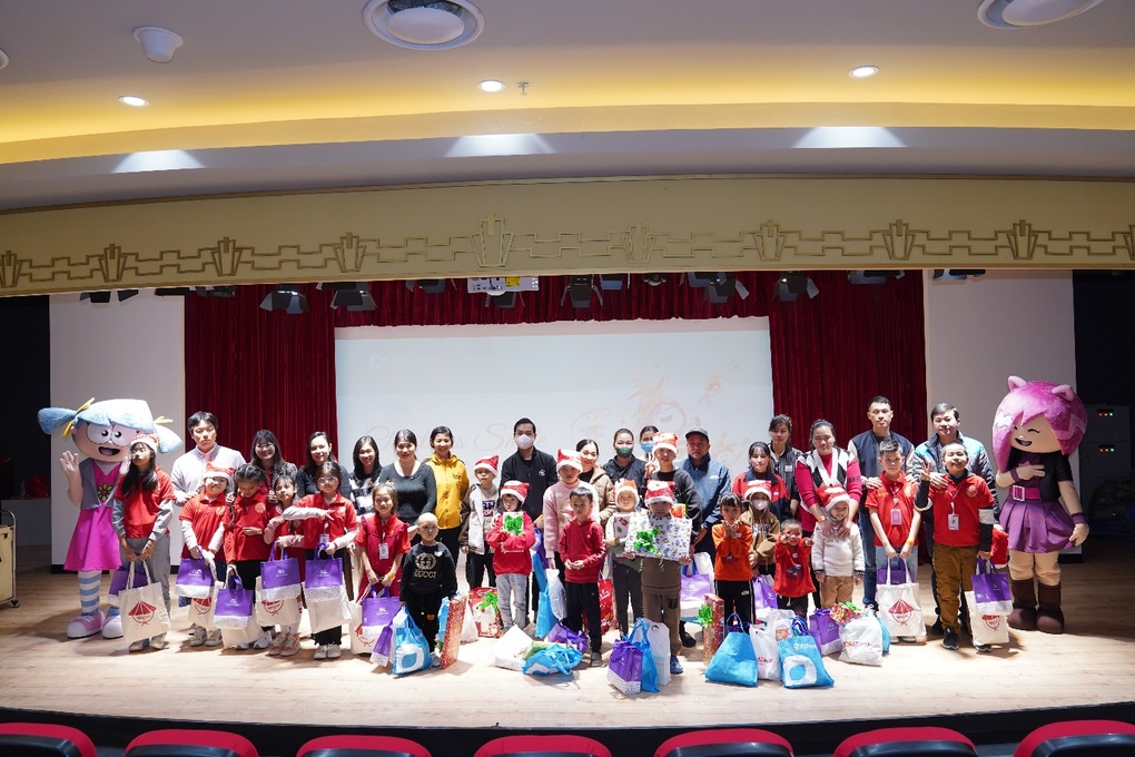 KidZania Hà Nội mang đến những nụ cười Giáng sinh đầy yêu thương - 5 KidZania Hà Nội mang đến những nụ cười Giáng sinh đầy yêu thương - 5