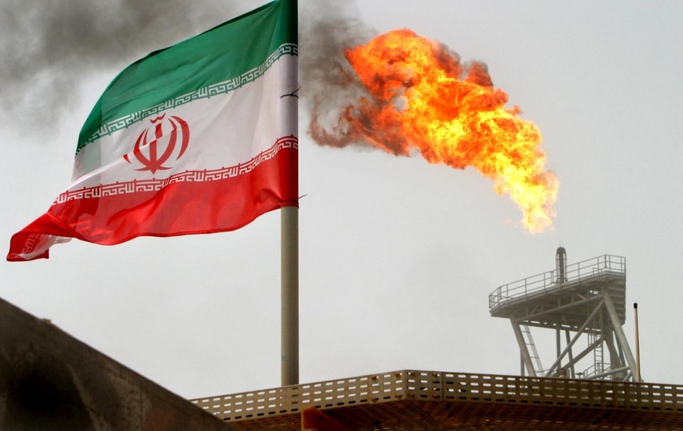 Iran dọa giáng đòn sấm sét: Chảo lửa Trung Đông chực chờ bùng cháy - 1 Iran dọa giáng đòn sấm sét: Chảo lửa Trung Đông chực chờ bùng cháy - 1
