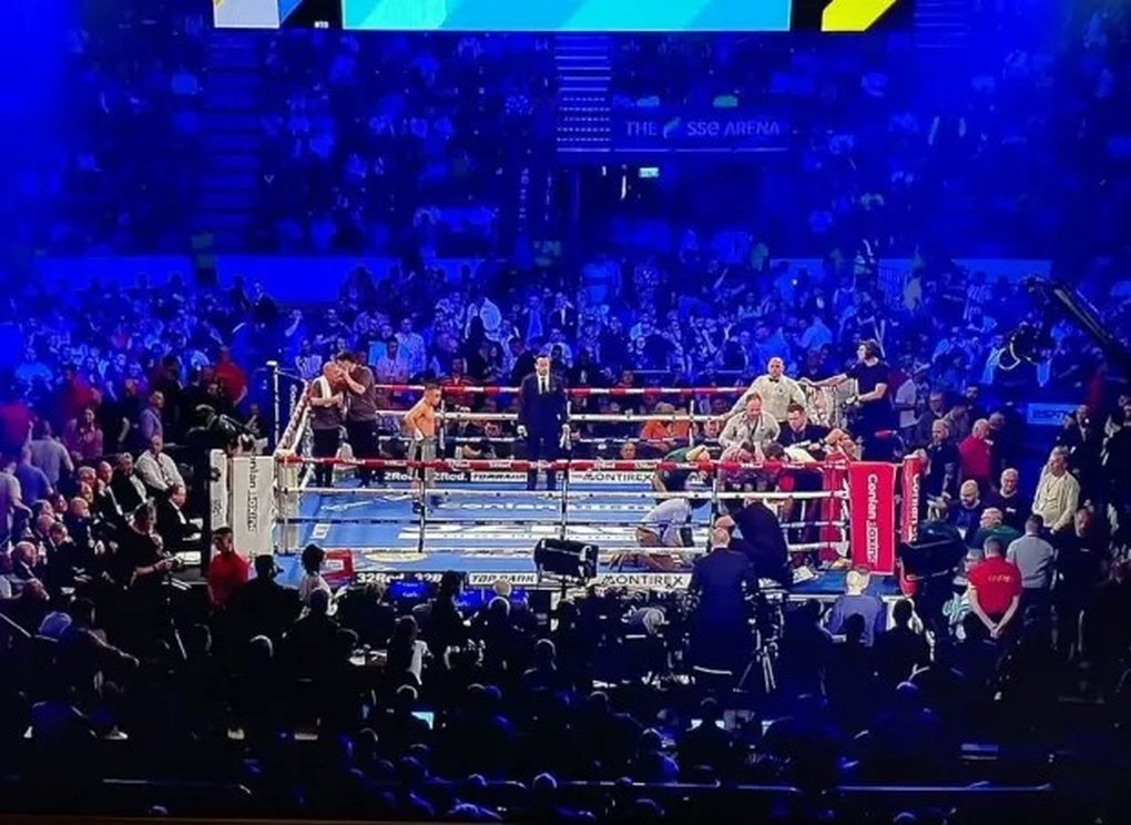 Võ sĩ nhập viện trong tình trạng nguy kịch sau cú knock-out của đối thủ - 1 Võ sĩ nhập viện trong tình trạng nguy kịch sau cú knock-out của đối thủ - 1