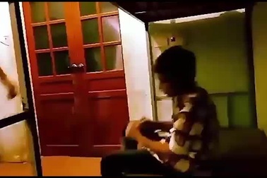3 nam sinh đánh bạn trong KTX