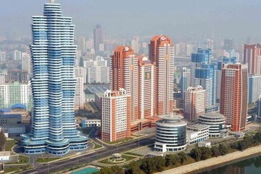 Ông Kim Jong-un “bật đèn xanh” mở cửa, giá nhà ở Triều Tiên tăng vọt