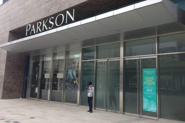 Tan tành giấc mộng "thiên đường" mua sắm phía Tây