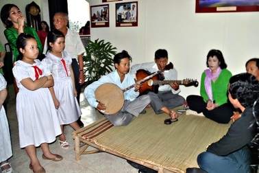 Tọa đàm và triển lãm nghệ thuật đờn ca tài tử