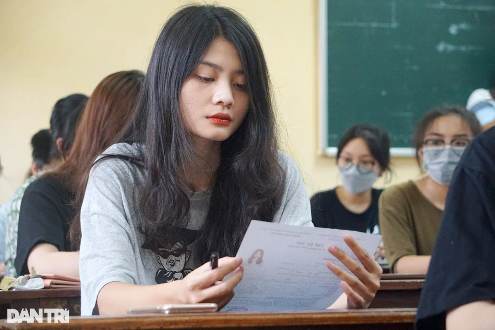 Hơn 1 triệu thí sinh hồi hộp làm thủ tục thi tốt nghiệp THPT 2022 - 8 Hơn 1 triệu thí sinh hồi hộp làm thủ tục thi tốt nghiệp THPT 2022 - 8