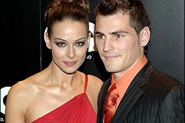 Hoa hậu xinh đẹp một thời của Iker Casillas