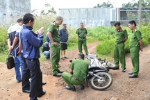 Nghi án tài xế xe ôm bị cướp đâm tử vong trong đêm