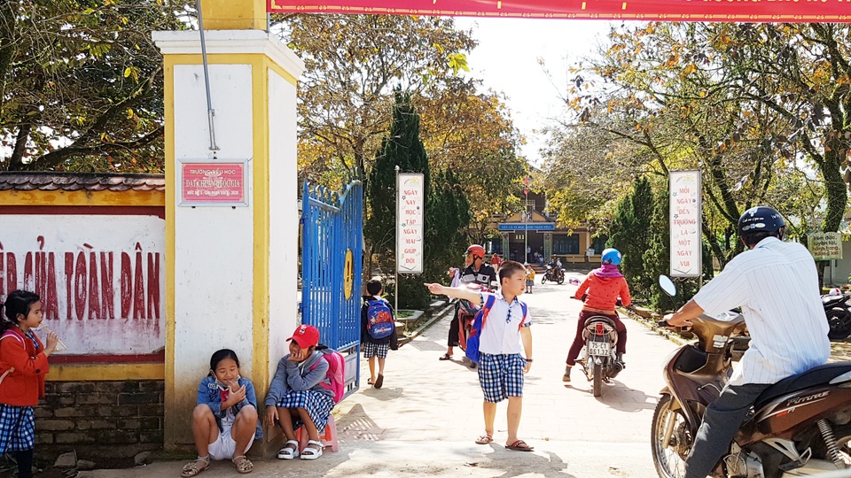 Thừa Thiên Huế: Nhiều phụ huynh cho con nghỉ học để tránh dịch Corona - 2 Thừa Thiên Huế: Nhiều phụ huynh cho con nghỉ học để tránh dịch Corona - 2