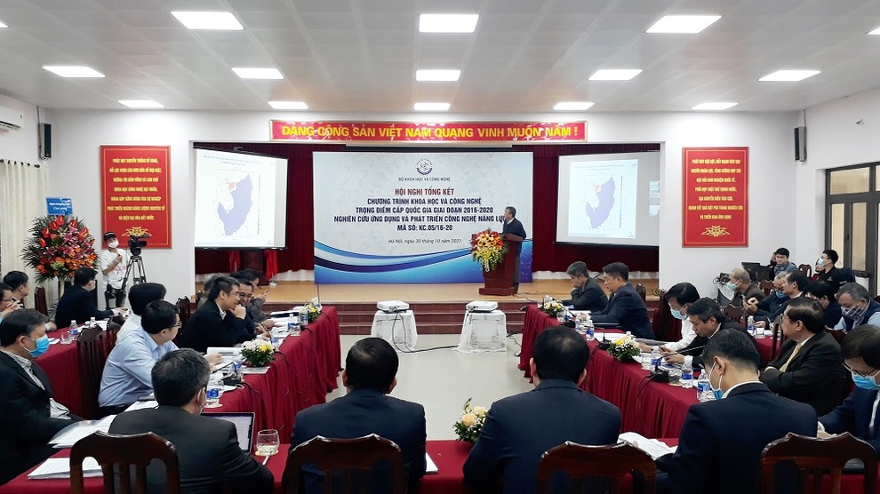 Hoàn thành mục tiêu 5 năm ứng dụng và phát triển công nghệ năng lượng - 1 Hoàn thành mục tiêu 5 năm ứng dụng và phát triển công nghệ năng lượng - 1