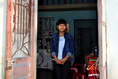 Cô học trò mồ côi giàu lòng nhân ái