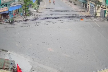 Tai nạn giao thông vì không giảm tốc độ khi qua ngã tư