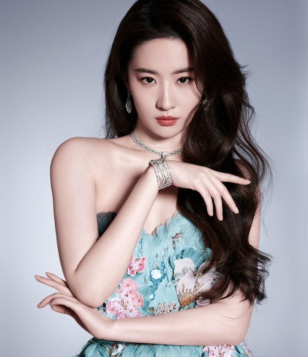 Lưu Diệc Phi bị chê béo: Khi chuẩn gầy độc hại ám ảnh showbiz Hoa ngữ - 1 Lưu Diệc Phi bị chê béo: Khi chuẩn gầy độc hại ám ảnh showbiz Hoa ngữ - 1