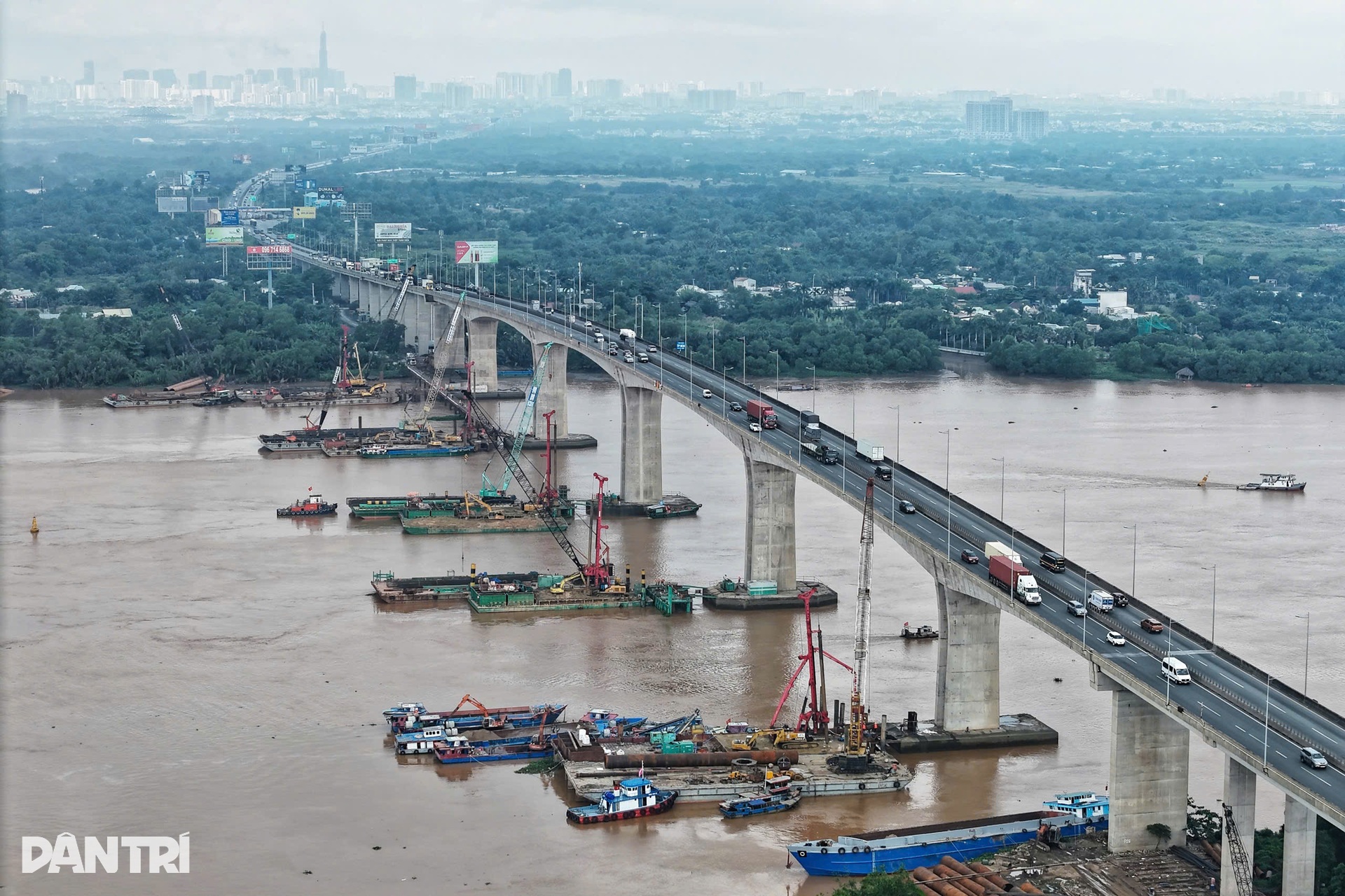 Cảnh đối lập tại dự án mở rộng cao tốc TPHCM - Long Thành - 2 Cảnh đối lập tại dự án mở rộng cao tốc TPHCM - Long Thành - 2