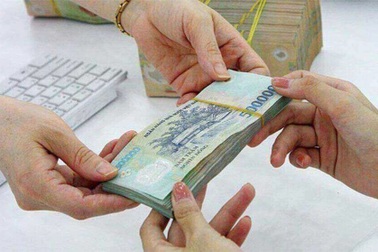 Ký hợp đồng với xã mới có phải trả lại tiền trợ cấp tinh giản đã nhận?