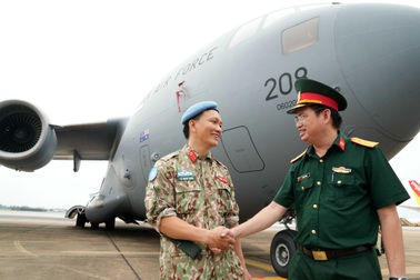 Bác sĩ mũ nồi xanh ở Cộng hòa Nam Sudan: Thấy chúng tôi, họ gọi "Việt Nam"