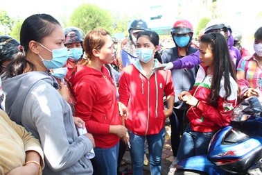 Vụ gần 1.900 công nhân bị thôi việc: Sẽ nhận lại 600 người