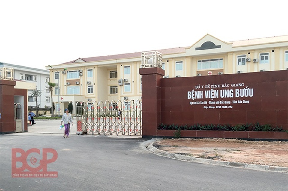 Hàng loạt vi phạm trong mua sắm, đấu thầu trang thiết bị y tế - 2 Hàng loạt vi phạm trong mua sắm, đấu thầu trang thiết bị y tế - 2