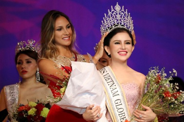 Nhìn lại chặng đường đến vương miện của Hoa Hậu Janny Thủy Trần