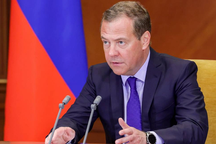 Ông Medvedev cáo buộc Mỹ và phương Tây muốn làm Nga tan rã