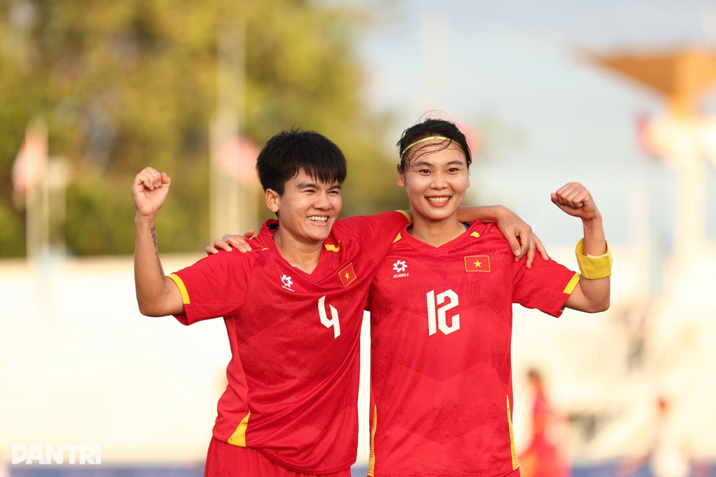 VFF thưởng lớn khi tuyển nữ và U22 Việt Nam vào chung kết SEA Games 33 - 2