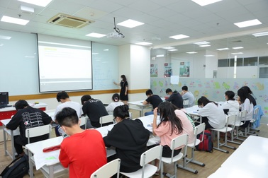 VUS ra mắt chương trình luyện thi phổ thông cho học sinh cấp 2-3