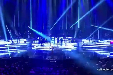 Celine Dion nghẹn ngào hát tặng người chồng quá cố