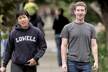 “Ông chủ” Facebook bất ngờ đến Việt Nam