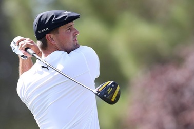 Chiến thuật "đánh nhanh thắng nhanh" giúp DeChambeau dẫn đầu Shriner Open