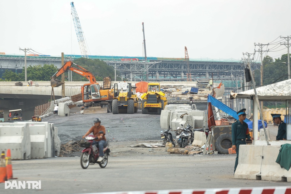 Dự án 4.800 tỷ đồng kỳ vọng giải quyết kẹt xe cửa ngõ sân bay Tân Sơn Nhất - 1 Dự án 4.800 tỷ đồng kỳ vọng giải quyết kẹt xe cửa ngõ sân bay Tân Sơn Nhất - 1
