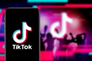 Vượt Facebook, TikTok trở thành ứng dụng được tải nhiều nhất trong năm 2020