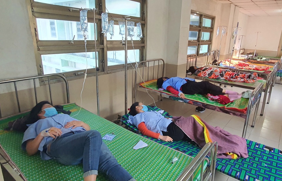Vụ 82 công nhân nhập viện: 70 người sức khỏe đã ổn định về nhà tự theo dõi - 1 Vụ 82 công nhân nhập viện: 70 người sức khỏe đã ổn định về nhà tự theo dõi - 1