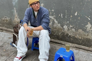 Quán trà đá Sơn Tùng M-TP ghé qua bị đóng cửa ngay khi "cháy khách"