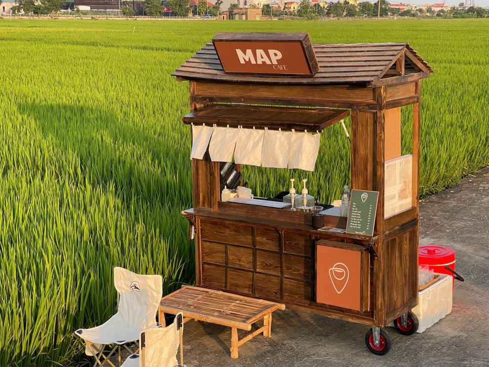 Thai Binh : Café au milieu des rizières, le propriétaire prépare même un anti-moustique - 1 Thái Bình: Quán cà phê giữa cánh đồng lúa, chủ quán chuẩn bị cả thuốc muỗi - 1