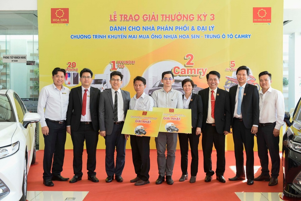 Tập đoàn Hoa Sen nhộn nhịp các hoạt động xuất khẩu, khuyến mại đầu năm 2020 - 3 Tập đoàn Hoa Sen nhộn nhịp các hoạt động xuất khẩu, khuyến mại đầu năm 2020 - 3
