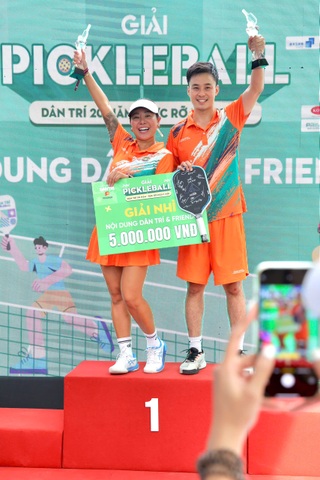 Cặp đôi CLB Pickleball Nghệ sĩ Hà Nội là Á quân nội dung Dân trí & Friends - 9