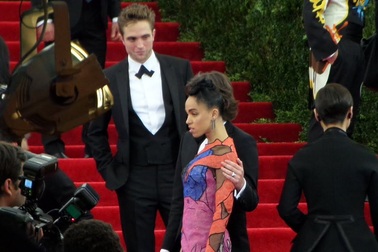 Robert Pattinson & FKA Twigs ngày còn hạnh phúc