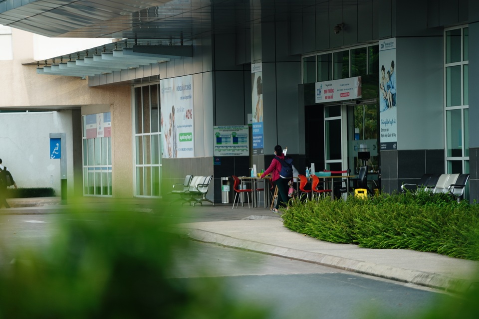TPHCM: Cảnh vắng lặng ở Bệnh viện quốc tế City - 13 TPHCM: Cảnh vắng lặng ở Bệnh viện quốc tế City - 13