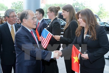 Chủ tịch Quốc hội Nguyễn Sinh Hùng gặp Chủ tịch thượng viện, Hạ viện bang Massachussetts