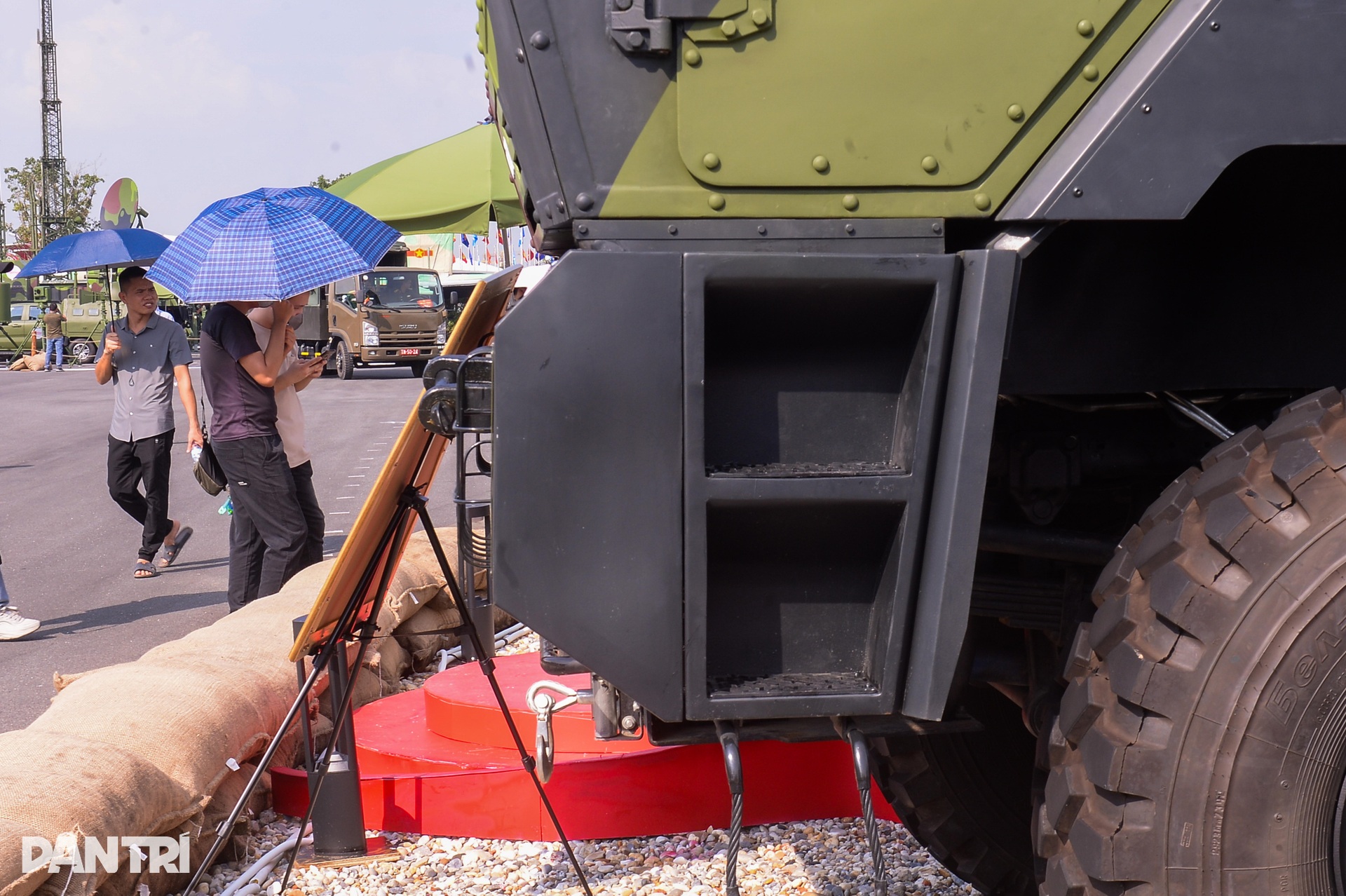 Khám phá xe pháo tự hành 152mm do Việt Nam nghiên cứu, hiện đại hóa - 8 Khám phá xe pháo tự hành 152mm do Việt Nam nghiên cứu, hiện đại hóa - 8