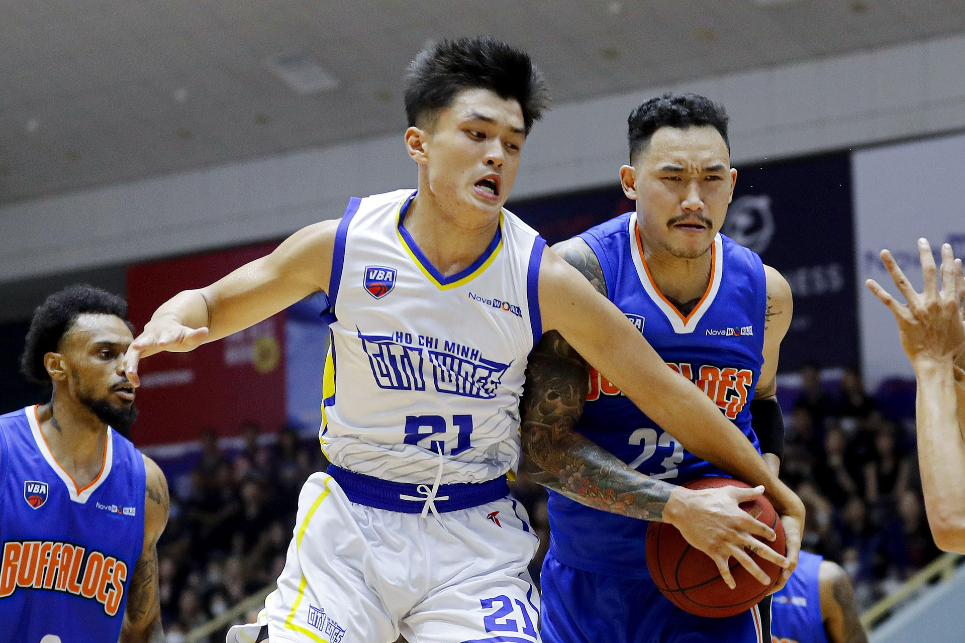 Ngôi sao tuyển bóng rổ Việt Nam thi đấu nhạt nhòa ngày khai mạc VBA 2022 - 9 Ngôi sao tuyển bóng rổ Việt Nam thi đấu nhạt nhòa ngày khai mạc VBA 2022 - 9