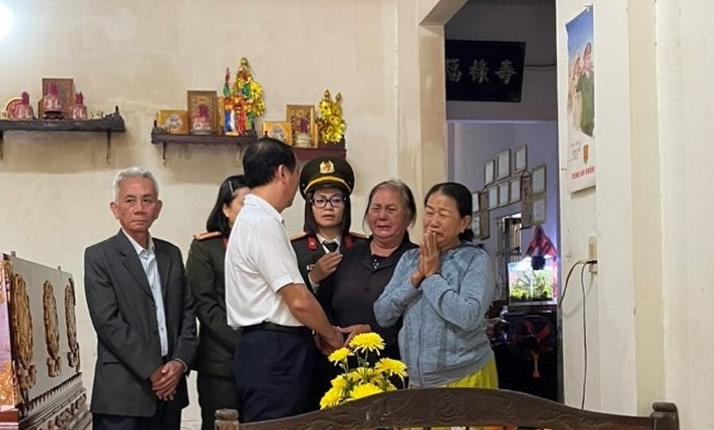 Phó trưởng công an phường hy sinh để lại vợ con, mẹ già và anh trai bị bệnh - 3 Phó trưởng công an phường hy sinh để lại vợ con, mẹ già và anh trai bị bệnh - 3