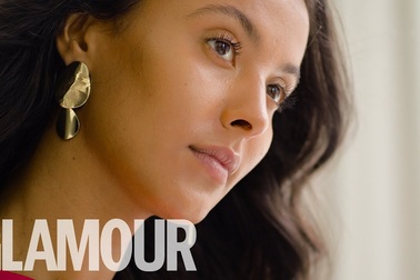 Hậu trường chụp hình của Maya Jama