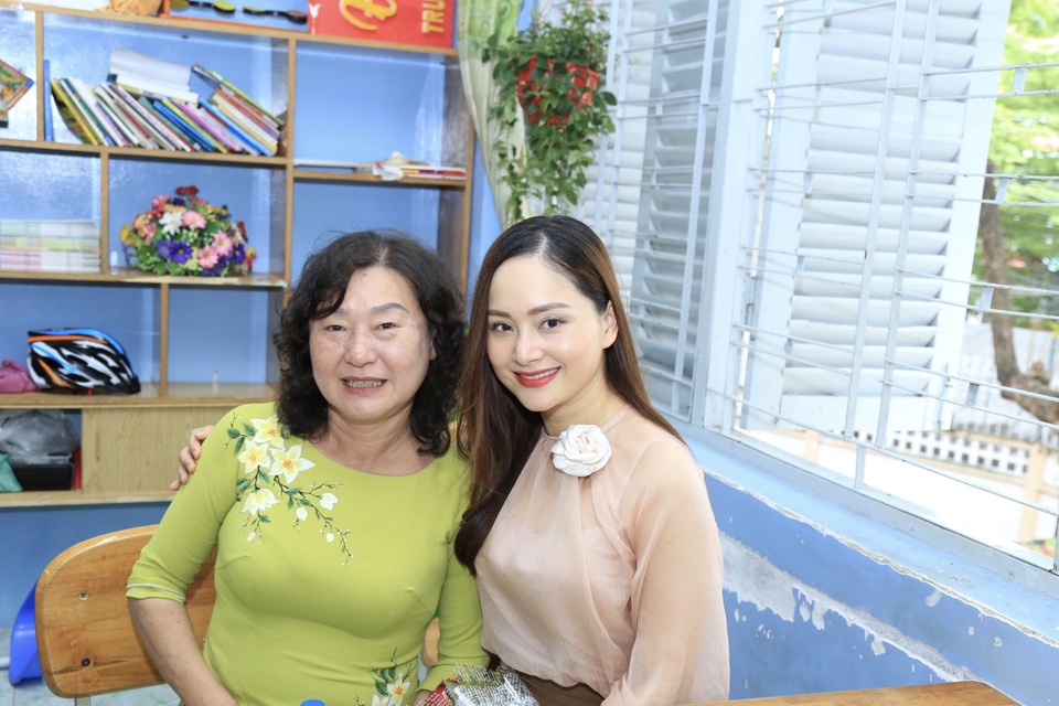 Lan Phương “hiến kế” cho các thầy cô giáo nhân ngày 20/11 - 2 Lan Phương “hiến kế” cho các thầy cô giáo nhân ngày 20/11 - 2