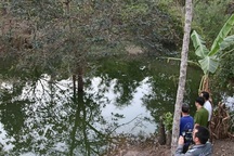 Trượt chân xuống hồ, 3 nữ sinh đuối nước thương tâm