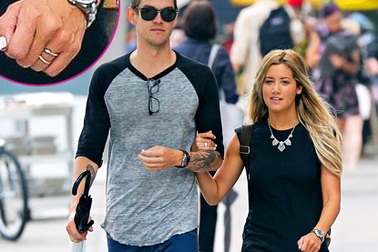 “Sao” phim High School Musical đã đính hôn