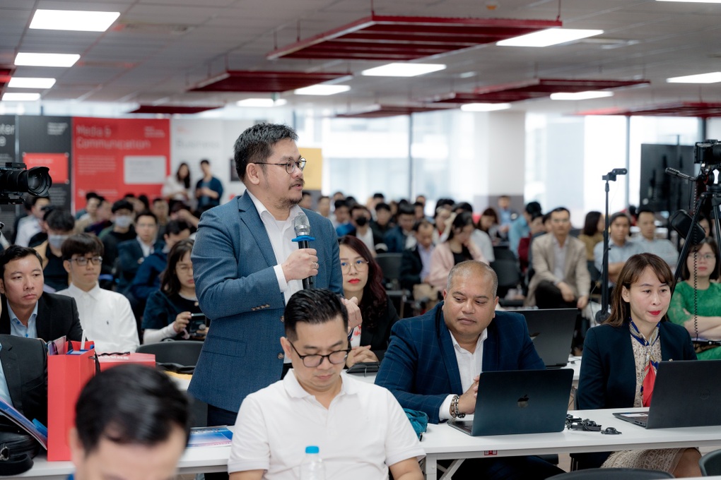 Swinburne Vietnam tổ chức Hội thảo Fintech 2025: Giải pháp tài chính số cho doanh nghiệp - 2 Swinburne Vietnam tổ chức Hội thảo Fintech 2025: Giải pháp tài chính số cho doanh nghiệp - 2